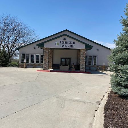 Cobblestone Inn & Suites - Denison | Majestic Hills エクステリア 写真