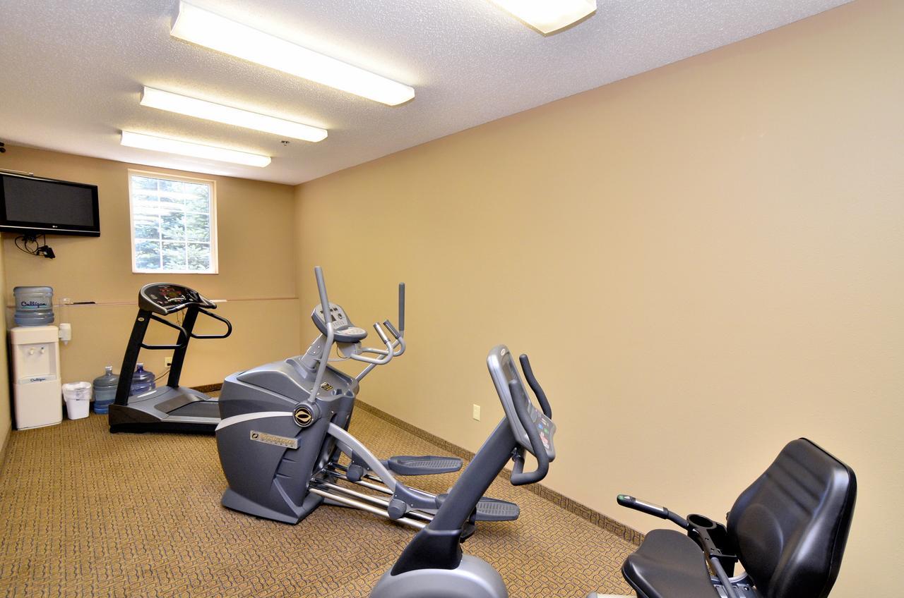 Cobblestone Inn & Suites - Denison | Majestic Hills エクステリア 写真